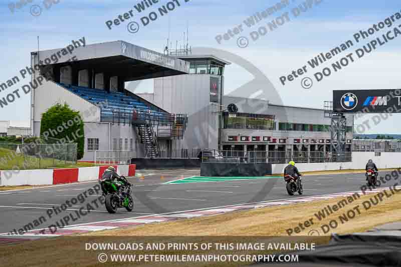 donington no limits trackday;donington park photographs;donington trackday photographs;no limits trackdays;peter wileman photography;trackday digital images;trackday photos